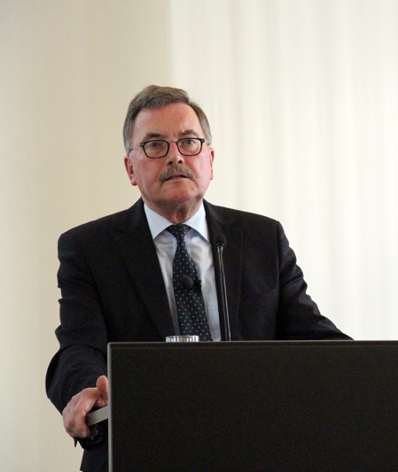 Jürgen Stark